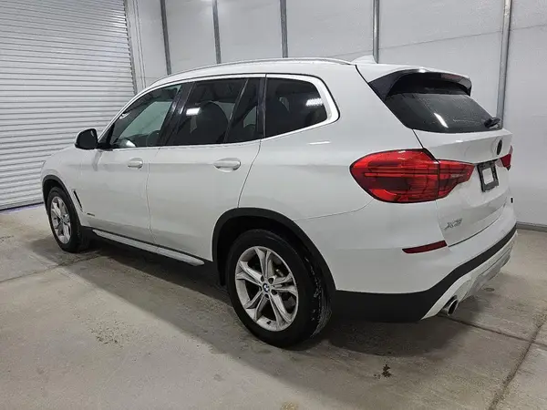 5UXTR9C5XJLD58822 2018 BMW X3 - Image 2