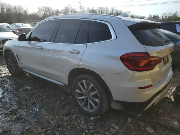 5UXTR9C5XJLD60585 2018 BMW X3 - Image 2