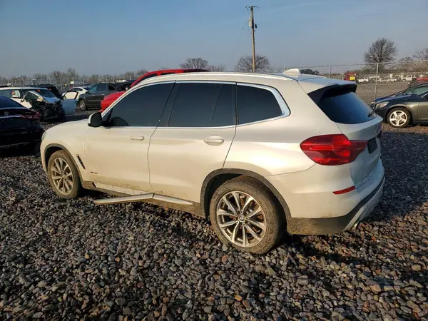 5UXTR9C5XJLD64877 2018 BMW X3 - Image 2