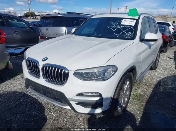 5UXTR9C5XJLD65723 2018 BMW X3 - Image 2