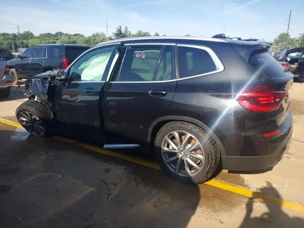 5UXTR9C5XKLD92924 2019 BMW X3 - Image 2