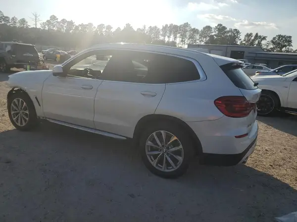 5UXTR9C5XKLE18339 2019 BMW X3 - Image 2