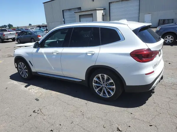 5UXTR9C5XKLE20740 2019 BMW X3 - Image 2
