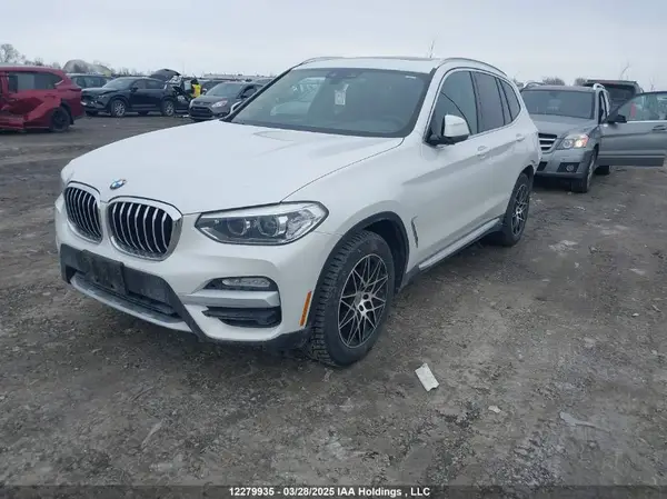 5UXTR9C5XKLP91426 2019 BMW X3 - Image 2