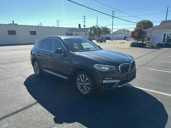5UXTR9C5XKLP94228 2019 BMW X3 - Image 1