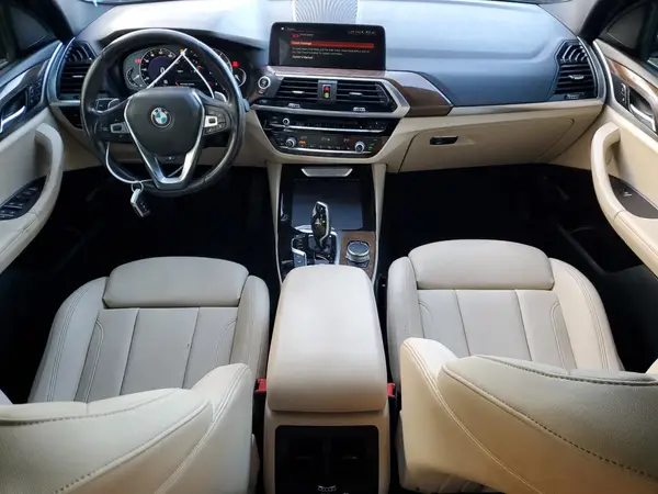 5UXTR9C5XKLR10687 2019 BMW X3 - Image 8