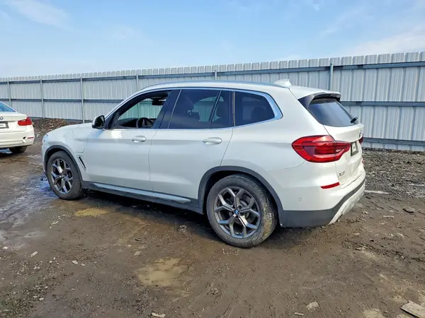 5UXTS1C01M9D96788 2021 BMW X3 - Image 2