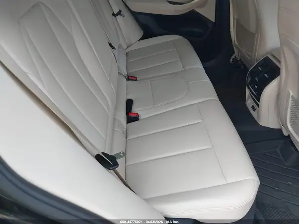 5UXTS1C03M9D93813 2021 BMW X3 - Image 8