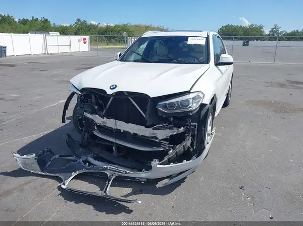 5UXTS1C06M9D90761 2021 BMW X3 - Image 2