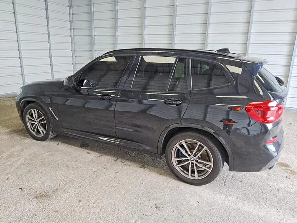 5UXTS3C50J0Y96980 2018 BMW X3 - Image 2