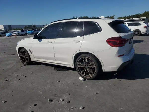 5UXTS3C50J0Z02521 2018 BMW X3 - Image 2