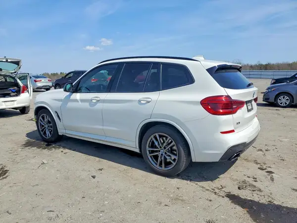 5UXTS3C50K0Z04240 2019 BMW X3 - Image 2