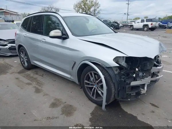 5UXTS3C51J0Y94140 2018 BMW X3 - Image 1