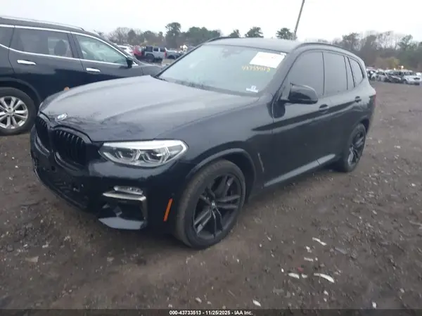 5UXTS3C52KLR73557 2019 BMW X3 - Image 2