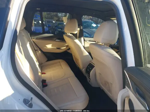 5UXTS3C53J0Z00858 2018 BMW X3 - Image 8