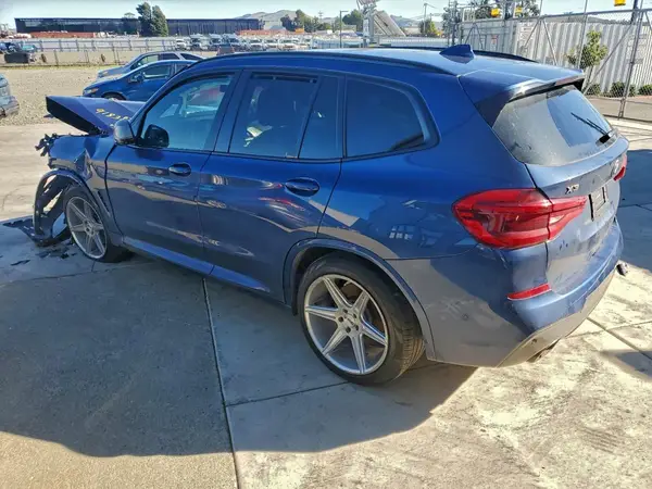 5UXTS3C54J0Y94200 2018 BMW X3 - Image 2
