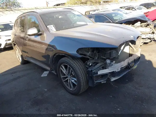 5UXTS3C54J0Y97579 2018 BMW X3 - Image 1