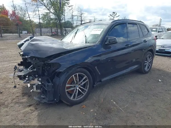 5UXTS3C54JLA46108 2018 BMW X3 - Image 2