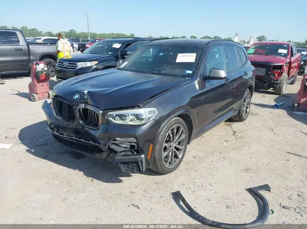 5UXTS3C56K0Z07174 2019 BMW X3 - Image 2