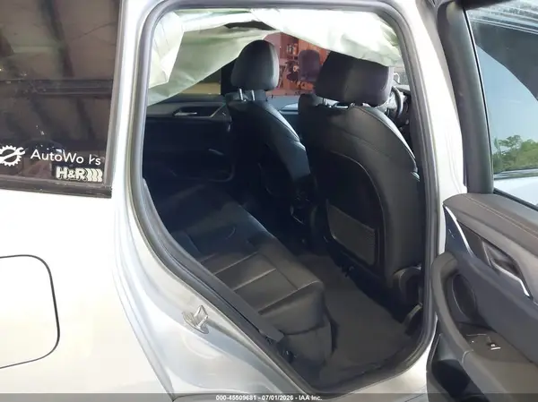 5UXTS3C57J0Y97284 2018 BMW X3 - Image 8