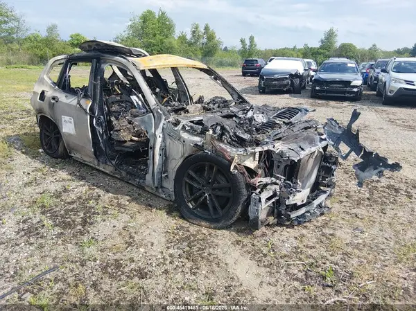 5UXTS3C57J0Z00118 2018 BMW X3 - Image 1