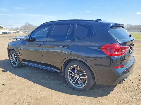 5UXTS3C57J0Z02161 2018 BMW X3 - Image 2