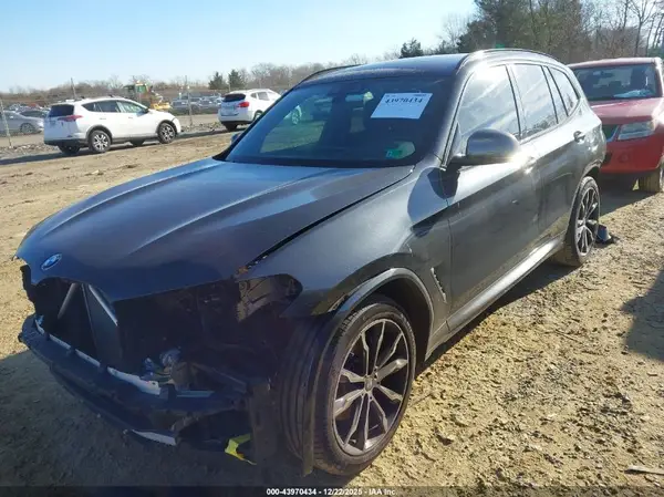 5UXTS3C57K0Z07233 2019 BMW X3 - Image 2