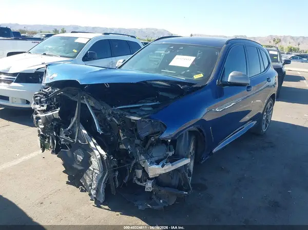 5UXTS3C58J0Z02413 2018 BMW X3 - Image 2