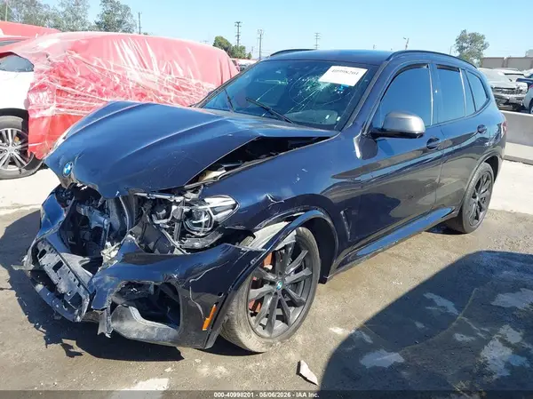 5UXTS3C58K0Z05944 2019 BMW X3 - Image 2