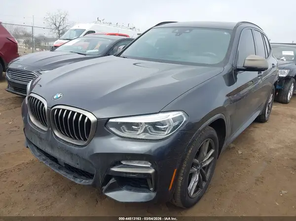 5UXTS3C58K0Z07404 2019 BMW X3 - Image 2