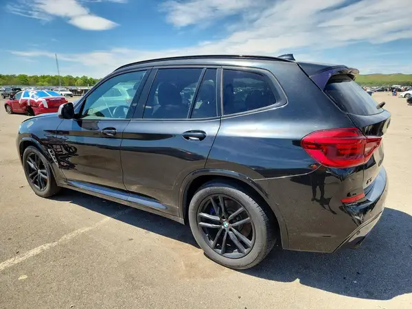 5UXTS3C59J0Z00153 2018 BMW X3 - Image 2