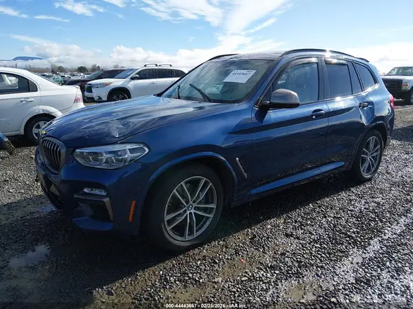 5UXTS3C59JLA45908 2018 BMW X3 - Image 2