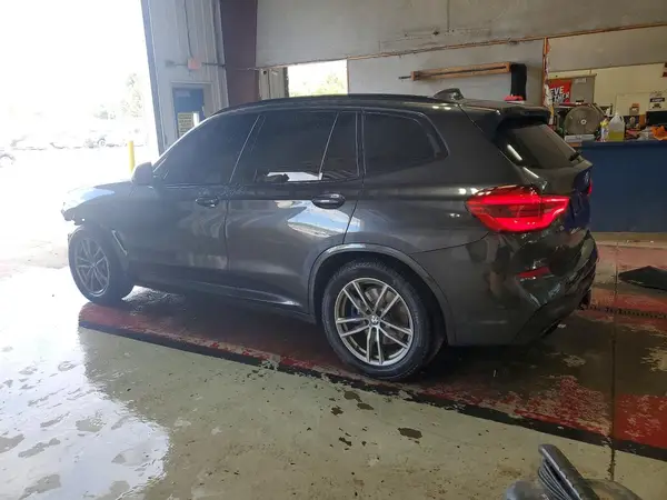5UXTS3C59KLR74074 2019 BMW X3 - Image 2