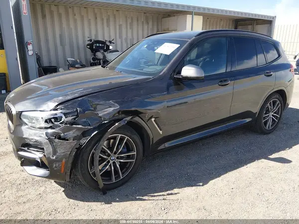 5UXTS3C5XJLA45917 2018 BMW X3 - Image 2