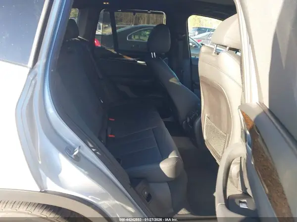 5UXTY3C00L9D00593 2020 BMW X3 - Image 8