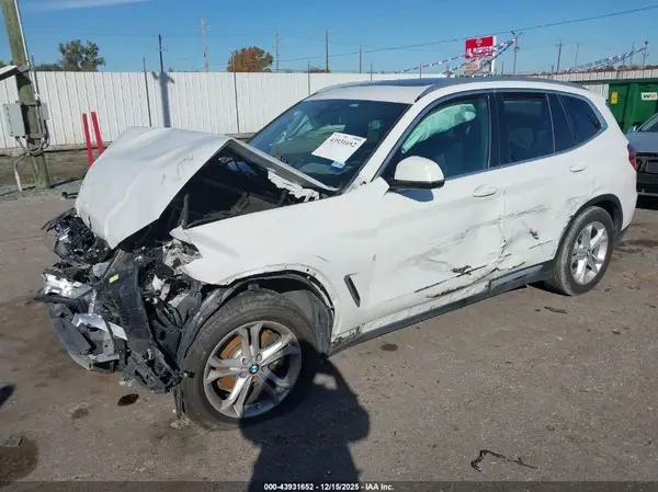 5UXTY3C00LLE55213 2020 BMW X3 - Image 2
