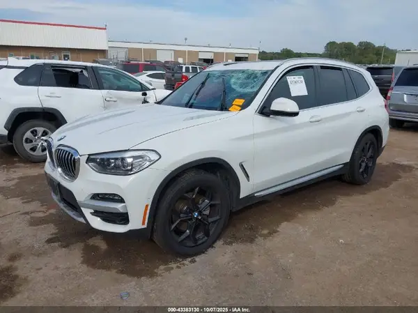5UXTY3C00M9D90801 2021 BMW X3 - Image 2