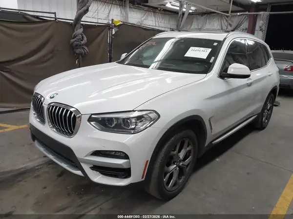 5UXTY3C00M9E39494 2021 BMW X3 - Image 2
