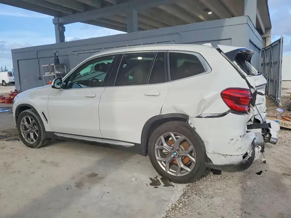 5UXTY3C00M9E86766 2021 BMW X3 - Image 2