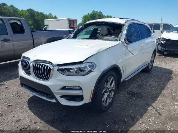 5UXTY3C00M9F70408 2021 BMW X3 - Image 2
