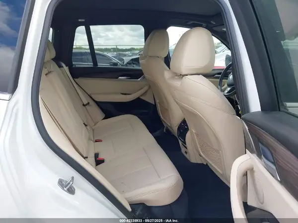 5UXTY3C00M9H61004 2021 BMW X3 - Image 8
