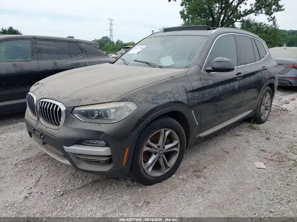 5UXTY3C00M9H76120 2021 BMW X3 - Image 2