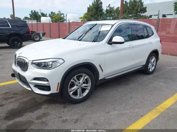5UXTY3C01L9B67388 2020 BMW X3 - Image 2