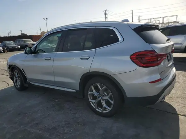 5UXTY3C01L9C13897 2020 BMW X3 - Image 2