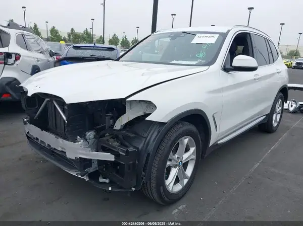5UXTY3C01L9C61917 2020 BMW X3 - Image 2