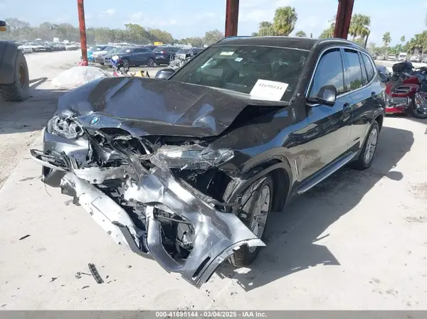 5UXTY3C01LLU69408 2020 BMW X3 - Image 2