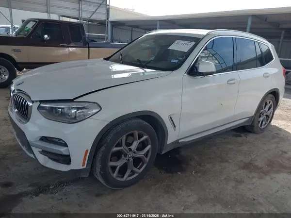 5UXTY3C01LLU71031 2020 BMW X3 - Image 2