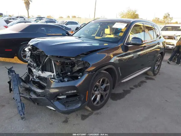 5UXTY3C01M9F93213 2021 BMW X3 - Image 2