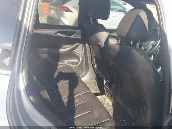 5UXTY3C01M9H42767 2021 BMW X3 - Image 8