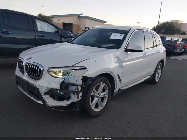 5UXTY3C02L9B46369 2020 BMW X3 - Image 2